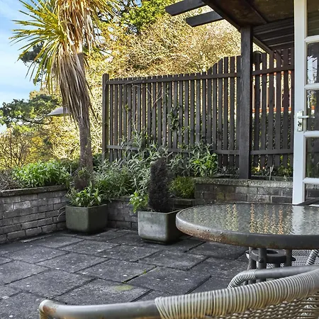 Hill Holiday home